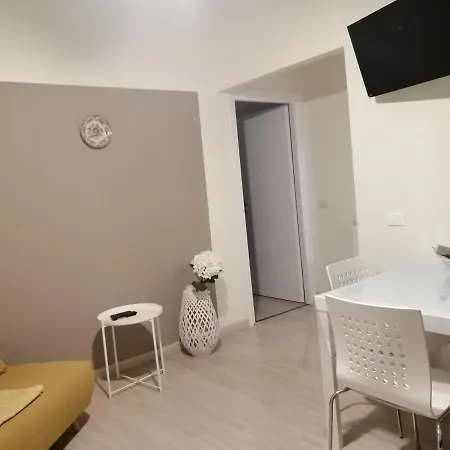 Balcone Sul Mare Apartment *